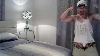 Flexing My Sweaty Muscular Body all gay porn video