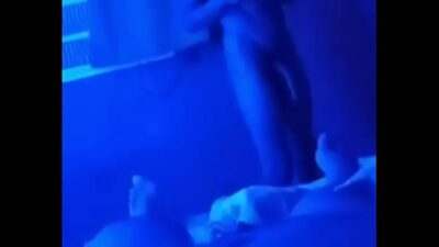 Brincadeiras safadas com o negão hétero all gay porn video
