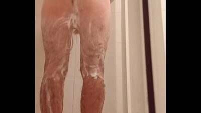 Homem filmado tomando banho no clube all gay porn video