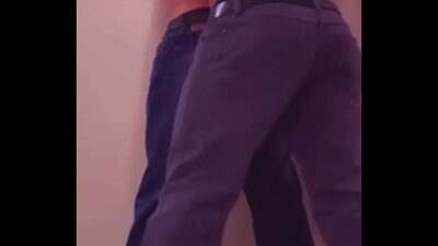 Deportistas cachondos follando en los vestidores all gay porn video