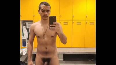 Peladão no Vestiario all gay porn video