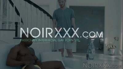 Blonde Zach Covington offered his helping hand to service my giant penis all gay porn video