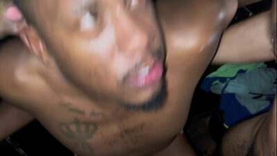 Beijos profundos, oral com tesão, sexo delirante com dotados no glory holle. all gay porn video