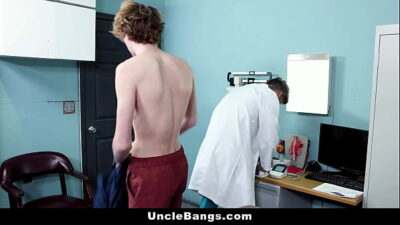 The Twink Patient Is Ready for Anything if It Means He Can Hold on To His Youthful Looks – Unclebangs all gay porn video