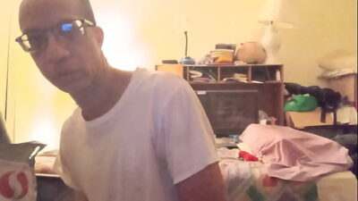 BLACK GAY HAVING FUN WITH HIMSELF all gay porn video
