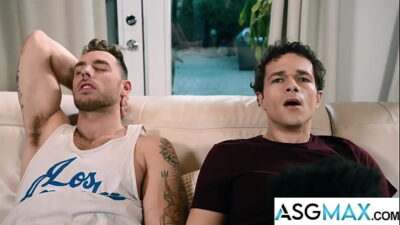 Straight Jocks Invite Neighbor to Finish Them Off in Circle Jerk all gay porn video