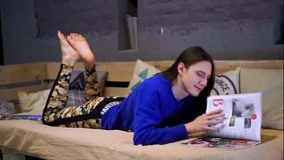 Dennis Boer Milks His Big Uncut Dick all gay porn video