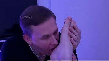 Blue-Eyes Handsome Gay Licking my Feet while I Jerk Off my Fat Cock all gay porn video